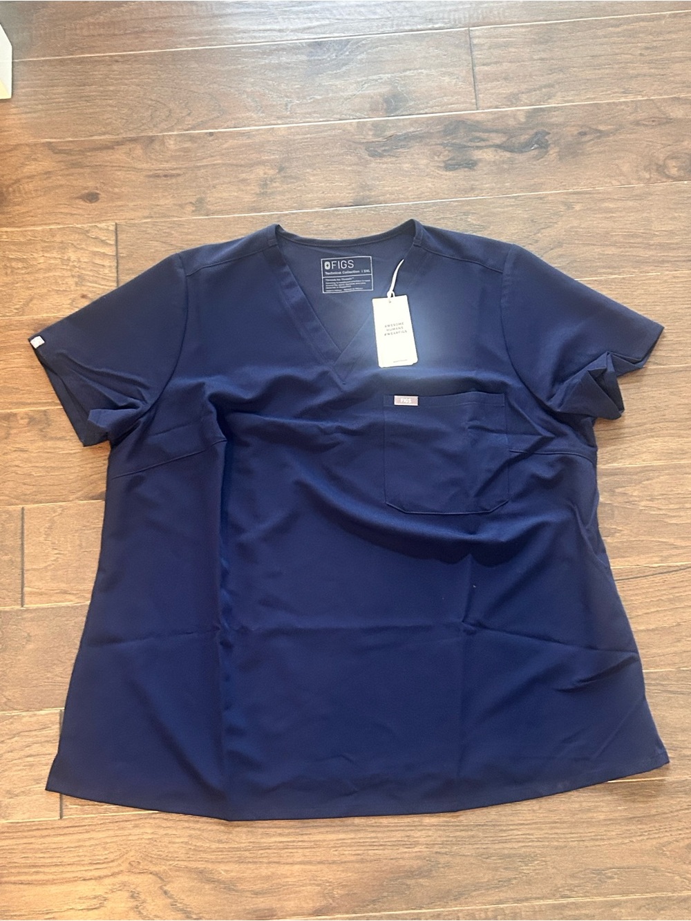 FIGS W_CATARINA ONE-POCKET SCRUB TOP 
3XL NWT